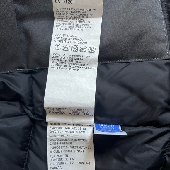 Authentic Canada Goose Women’s Victoria Parka (in Graphite Grey) - Picture 10 of 11